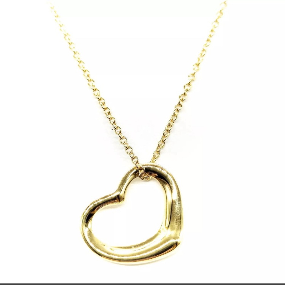 Tiffany And Co. 18k Solid Gold Heart Necklace